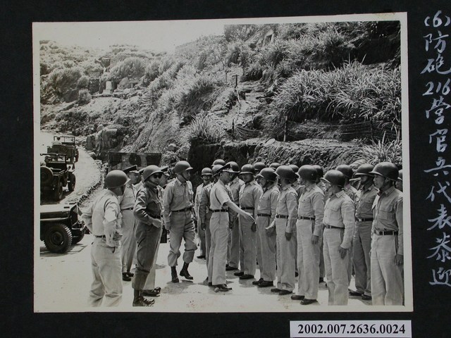 防砲216營官兵代表恭迎 (共1張)