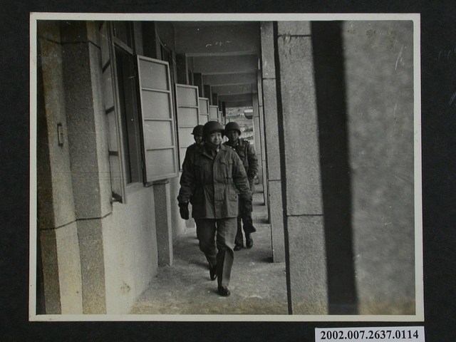 彭指揮官巡視交誼大樓內部 (共1張)