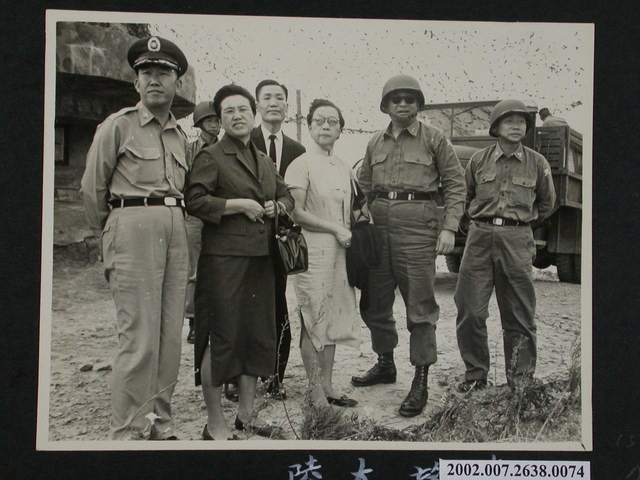 監察院地方巡察委員等人與彭指揮官合影 (共1張)