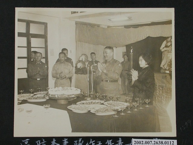 彭指揮官親臨休假中心主持十月份慶生會 (共1張)