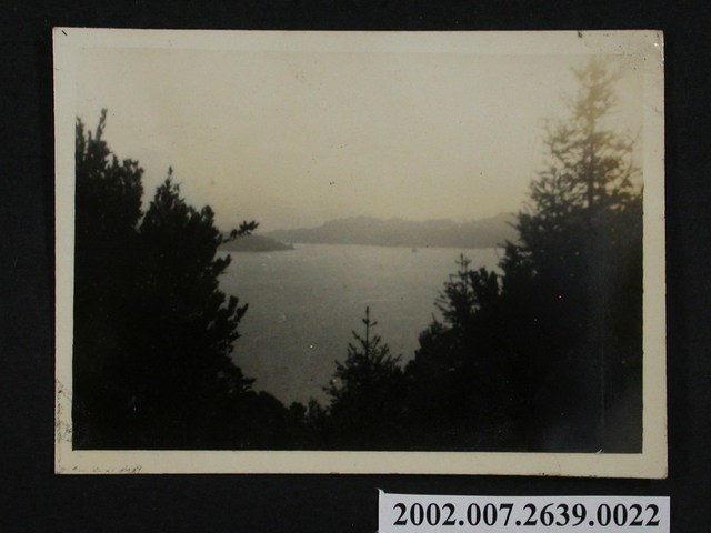 湖光山色 (共1張)