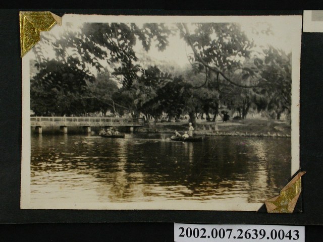 臺中公園一隅 (共1張)