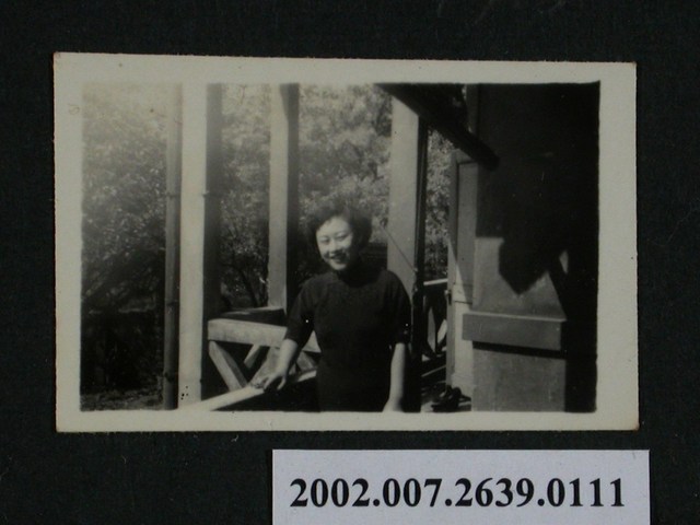 彭啟超夫人獨照 (共1張)