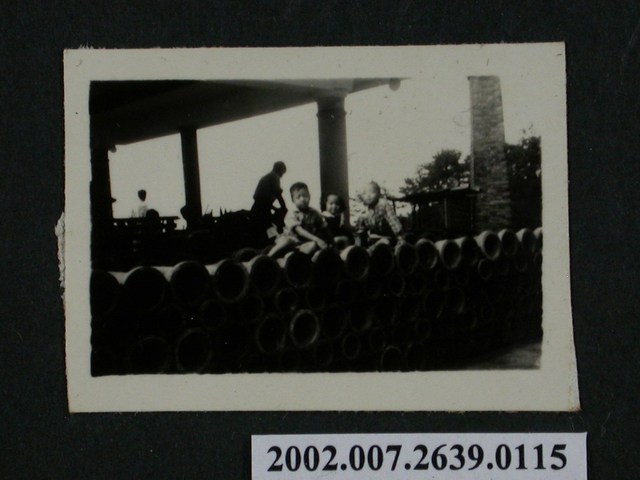 3名孩童合照 (共1張)