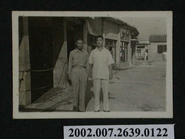 2名男子合照 (共1張)