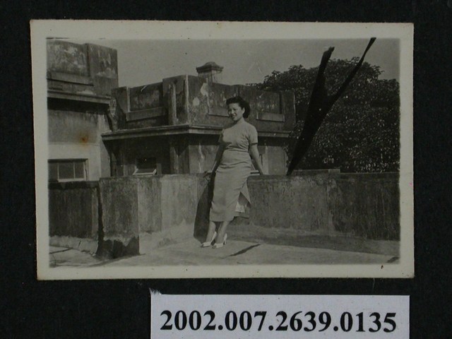 彭啟超夫人獨照 (共1張)