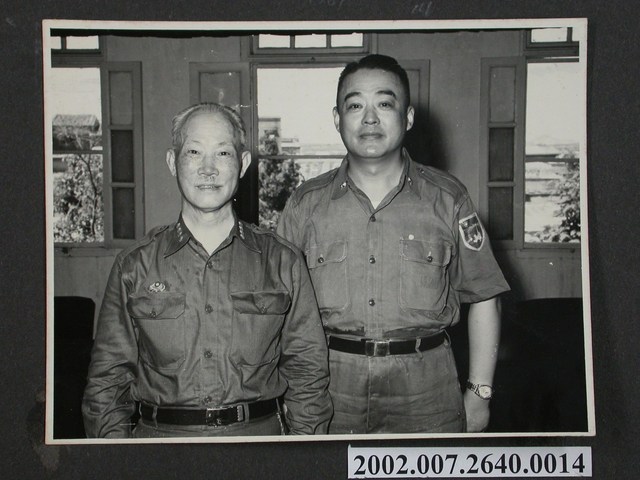 彭啟超與陳誠合影 (共1張)