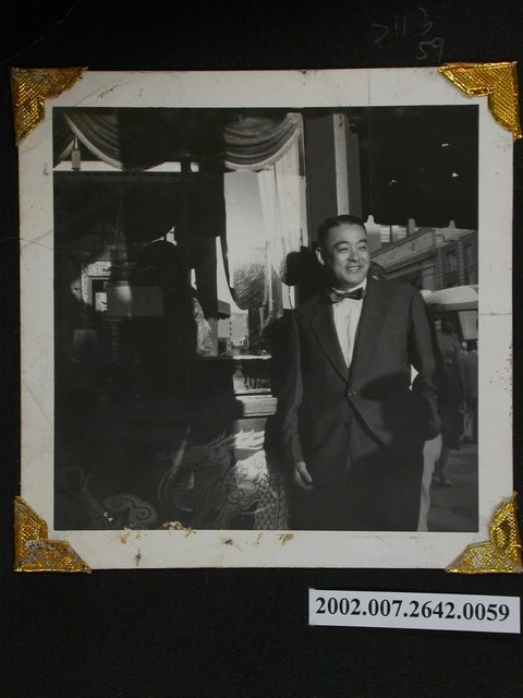 彭指揮官身著西裝獨照 (共1張)