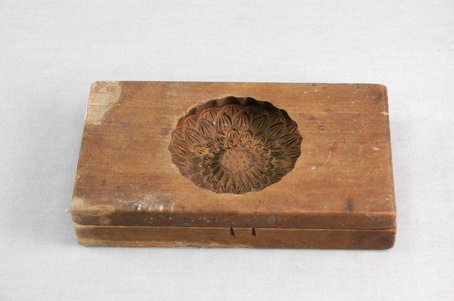 兩片木組合單面雕單菊糕印組 (共10張)