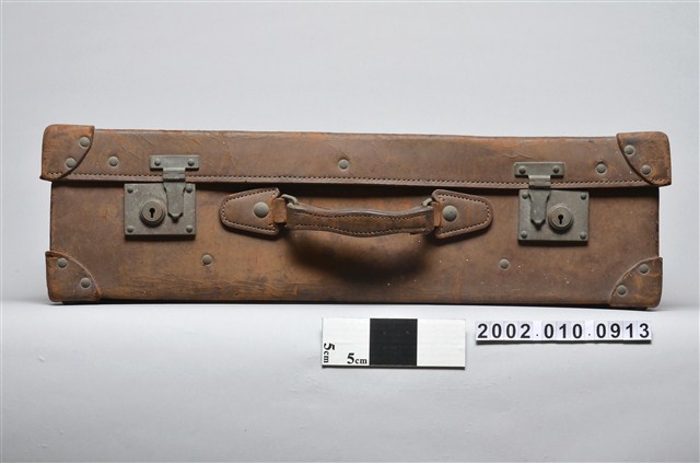 手提式皮製行李箱  (共4張)