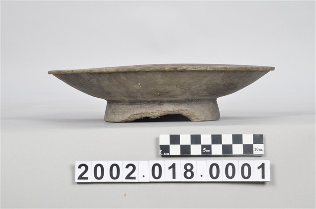 劉氏宗祠木胎棕色漆矮足供盤 (共3張)