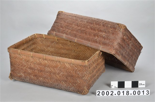 劉氏宗祠方形竹對籃 (共1張)