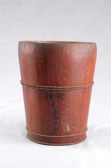 紅色木桶 (共14張)