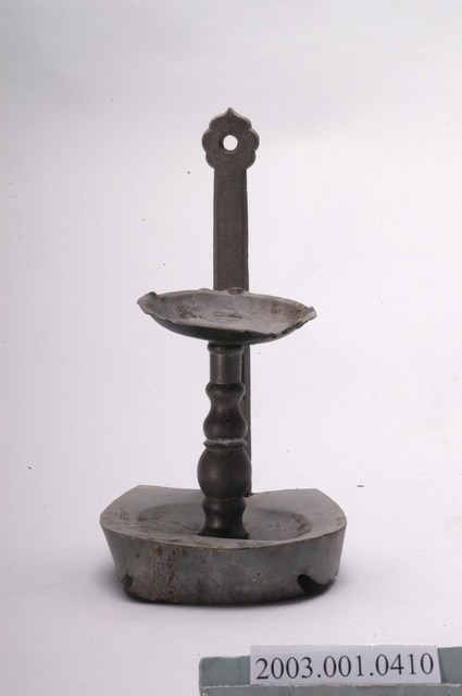 錫製壁掛式油燈 (共12張)