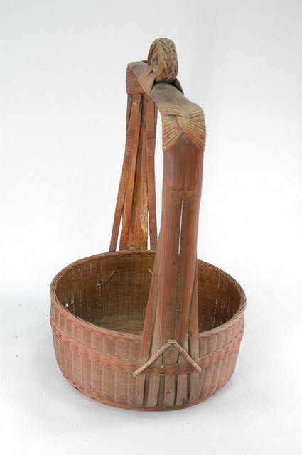 竹編3層𣛮籃底層 (共2張)