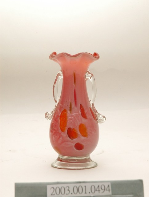 白紅雙色攪料牡丹玻璃花瓶 (共8張)