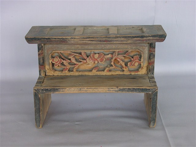 木雕雙層座椅式平頭薦盒 (共1張)