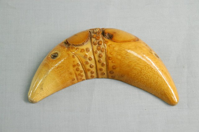 竹製筊杯之一 (共2張)