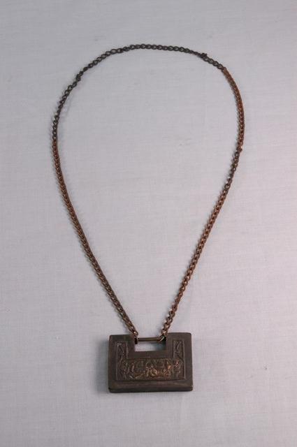 人物紋門鎖形長命鎖 (共4張)