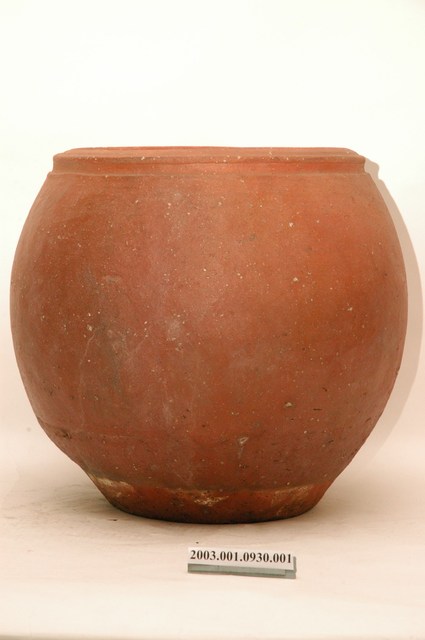 磚燒素面有蓋水缸（水缸） (共3張)