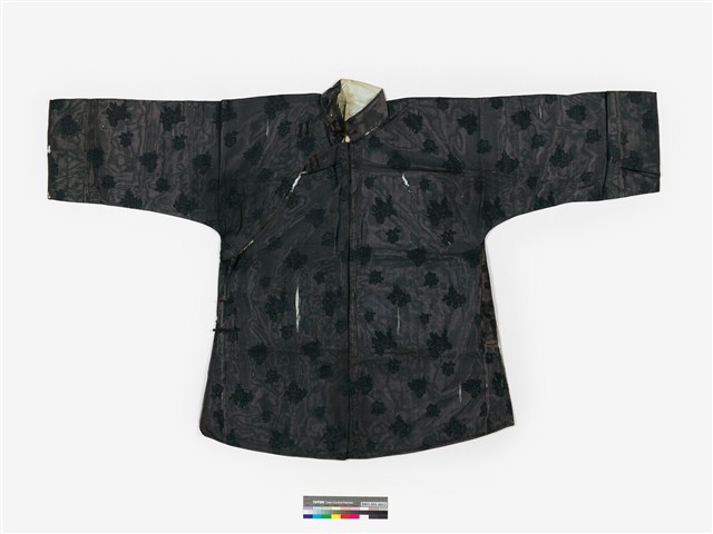 灰絲質緹花大襟立領女衫 (共10張)