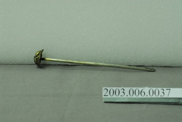 銀鎏金花草嵌玉石簪 (共8張)