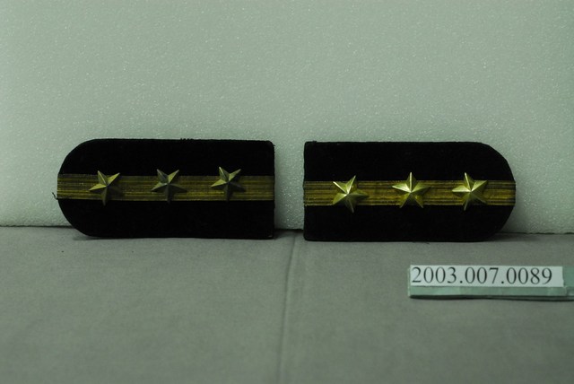 三星肩徽組 (共2張)