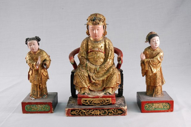 木雕七星夫人與二侍女神像組 (共2張)