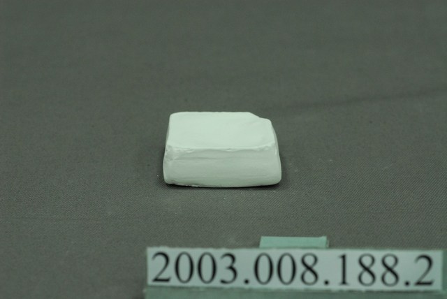 白鞋粉餅 (共3張)