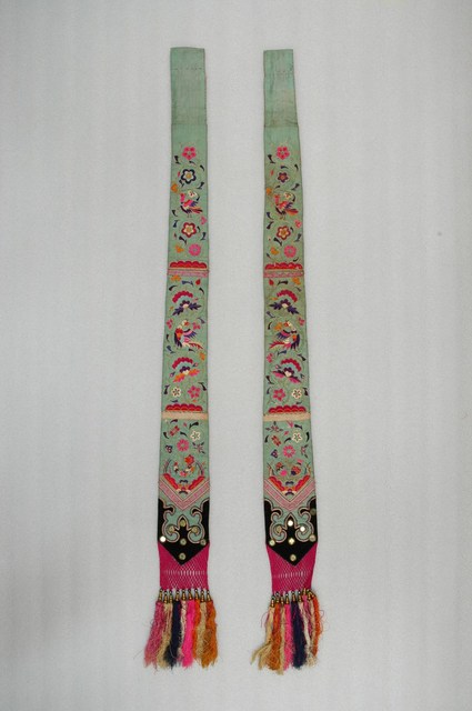 淺綠絲緞鳳凰雙魚劍帶 (共6張)