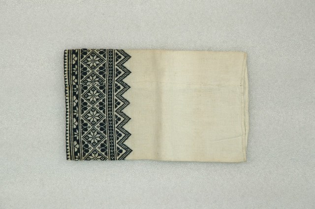 白棉布數紗繡飾褲 (共2張)