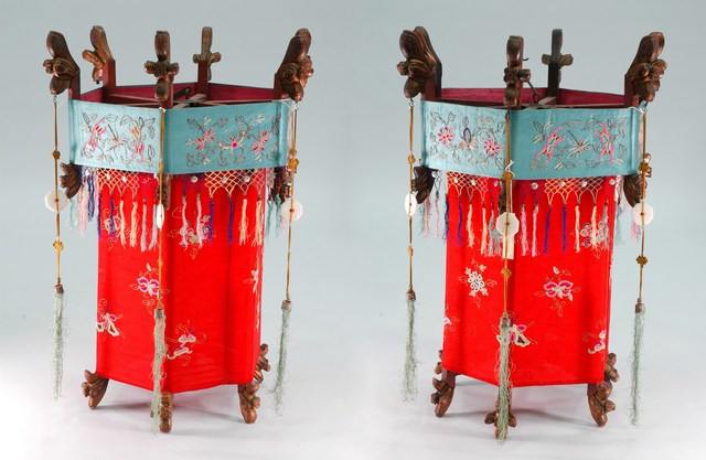 吉祥花蟲繡紋宮燈組 (共1張)