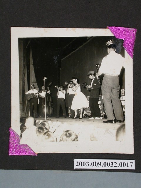 照片:表演照 (共2張)