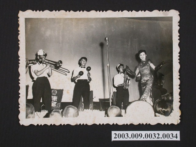 照片:歌唱表演 (共1張)