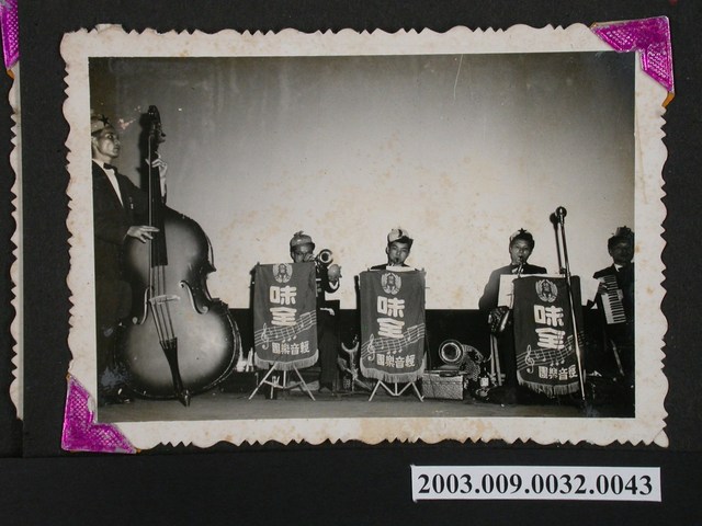 照片:大提琴表演 (共2張)