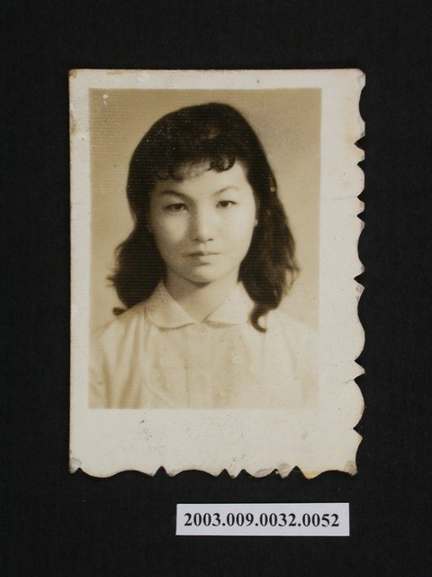 照片:女大頭照 (共1張)