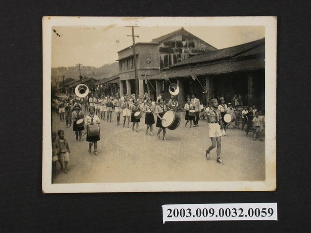 照片:樂隊遊行 (共1張)