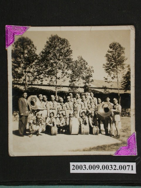 照片:樂隊合影 (共2張)