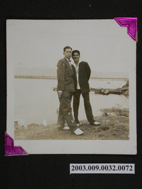 照片:男合照(二人) (共1張)