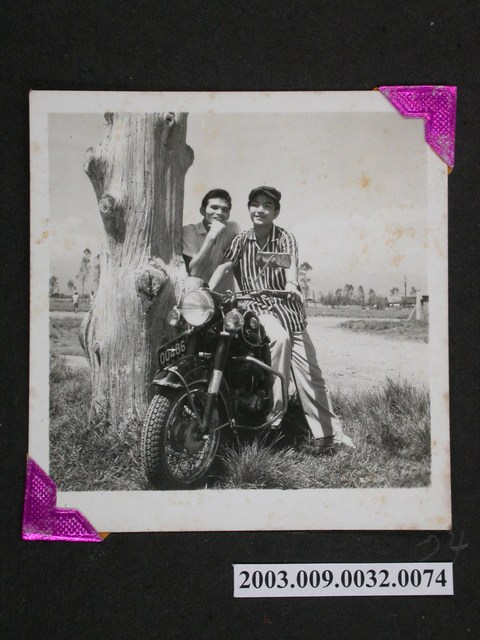 照片:二男機車照 (共1張)