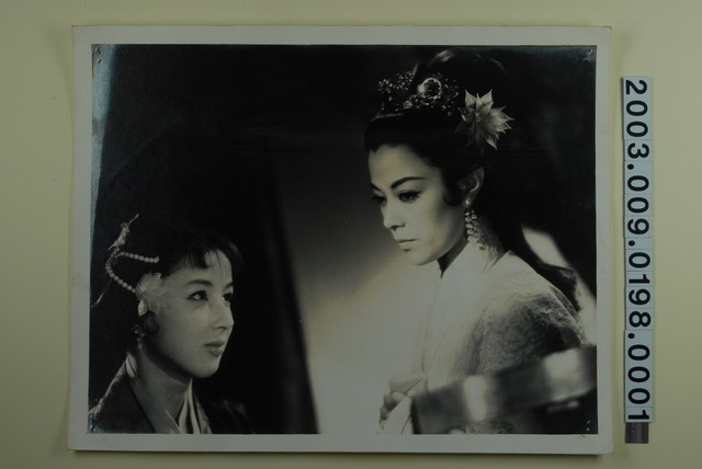 《白蛇傳》電影劇照1 (共2張)