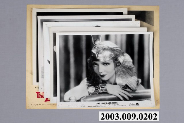 《美人世界》電影劇照與海報組 (共1張)