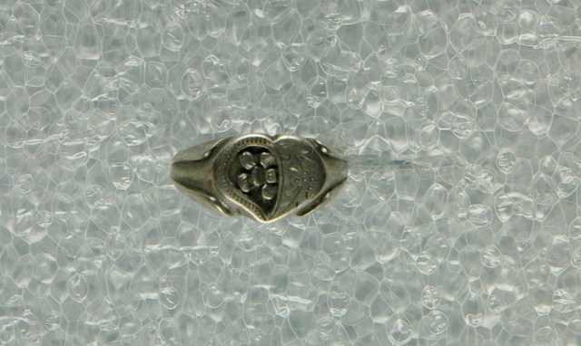 心型造型金屬戒指 (共2張)