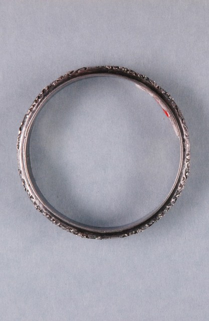 雙環花卉造型金屬手鐲 (共2張)