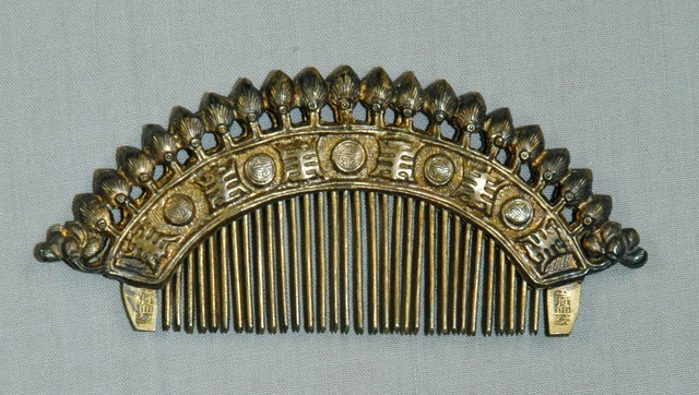 金屬寶興紋髮梳 (共3張)