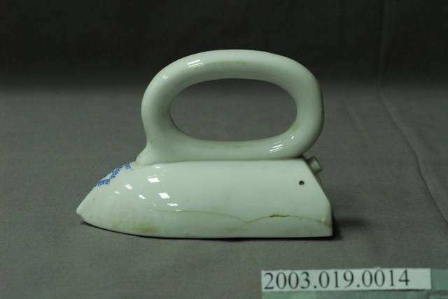 白色陶瓷熨斗 (共5張)