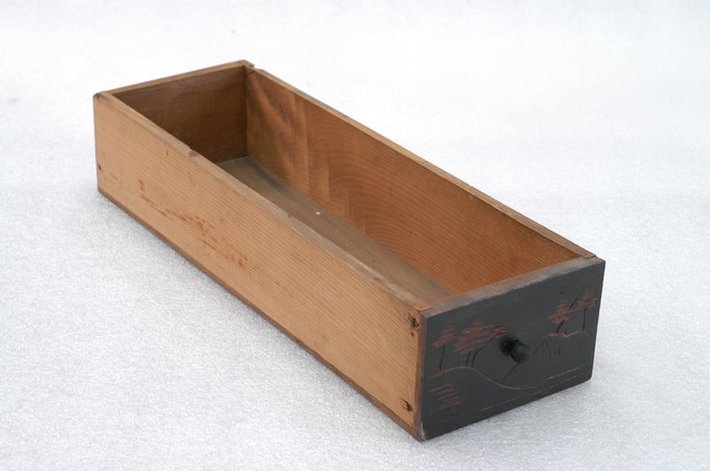 木製梳粧桌下層右下抽屜 (共2張)