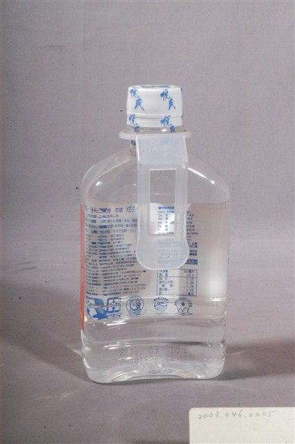 名牌食品股份有限公司發行2000年總統大選候選人宋楚瑜、張昭雄主題之瓶裝悅氏礦泉水 (共4張)