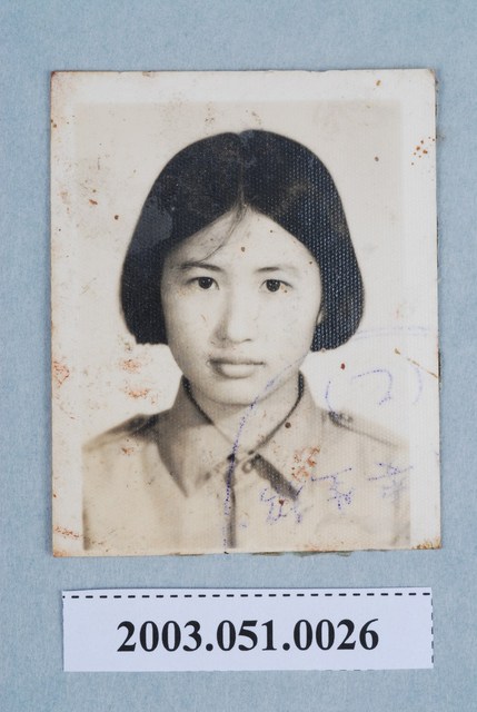 女子大頭照 (共1張)