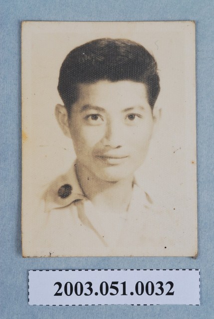 男子大頭照 (共1張)